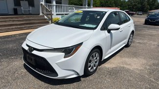 Used 2021 Toyota Corolla LE image 1
