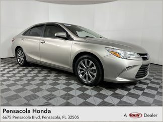 Used 2016 Toyota Camry XLE image 1