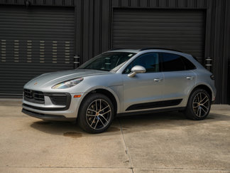 Certified 2024 Porsche Macan image 1