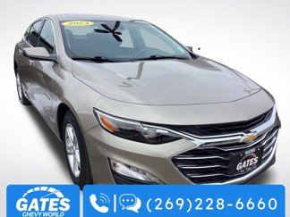Used 2024 Chevrolet Malibu LT image 1