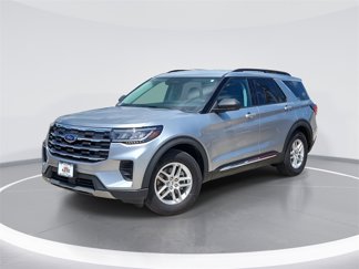 Used 2025 Ford Explorer Active image 1