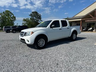 Used 2016 Nissan Frontier SV image 1