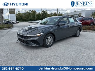 New 2025 Hyundai Elantra SE image 1