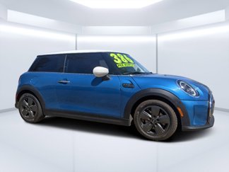 Used 2023 MINI Cooper 2-Door Hardtop image 1