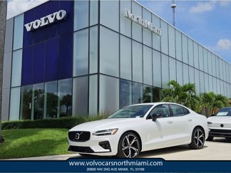 Used 2024 Volvo S60 B5 Core image 1