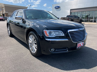 Used 2014 Chrysler 300 C image 1