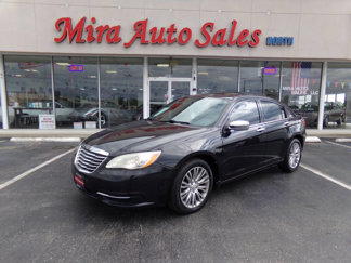Used 2011 Chrysler 200 Limited image 1