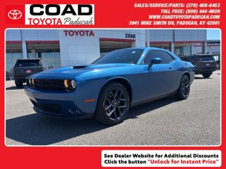Used 2022 Dodge Challenger SXT w/ Driver Convenience Group image 1