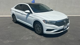 Used 2020 Volkswagen Jetta SE w/ SE Cold Weather Package image 1