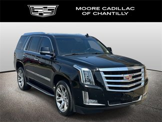 Used 2017 Cadillac Escalade Luxury image 1