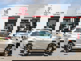 Used 2015 Toyota Highlander LE image 1