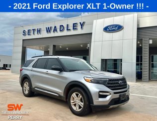 Used 2021 Ford Explorer XLT w/ Equipment Group 202A image 1