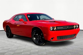 Used 2023 Dodge Challenger SXT image 1