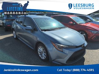 Used 2022 Toyota Corolla LE image 1