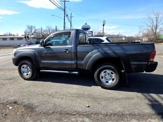 Used 2013 Toyota Tacoma 4x4 Regular Cab image 1