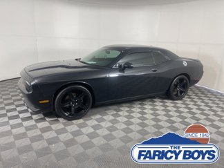 Used 2014 Dodge Challenger R/T image 1