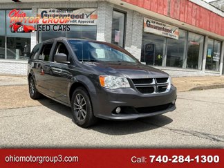 Used 2017 Dodge Grand Caravan SXT image 1