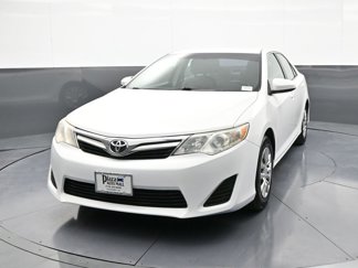 Used 2014 Toyota Camry XLE image 1