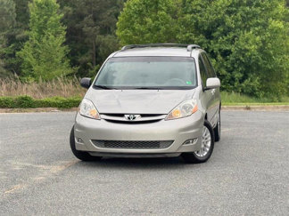 Used 2007 Toyota Sienna XLE image 1