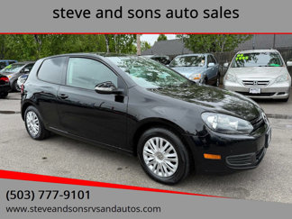 Used 2011 Volkswagen Golf 2-Door image 1