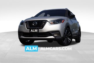 Used 2020 Nissan Kicks SR image 1