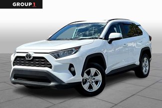 Used 2021 Toyota RAV4 XLE w/ Convenience Package image 1