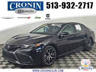 Used 2023 Toyota Camry SE image 1