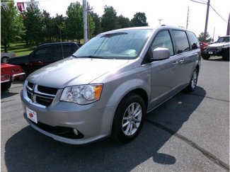 Used 2019 Dodge Grand Caravan SXT image 1