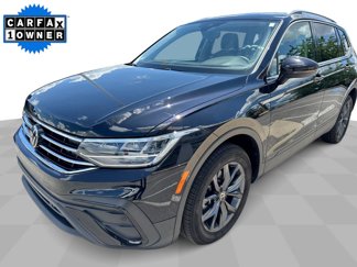 Used 2022 Volkswagen Tiguan SE image 1