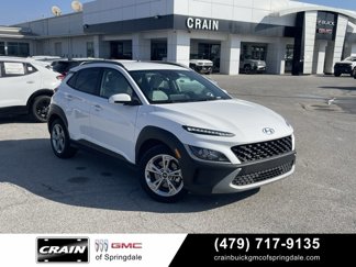 Used 2023 Hyundai Kona SEL image 1
