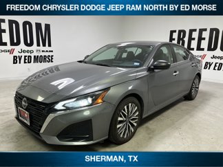 Used 2024 Nissan Altima 2.5 SV image 1