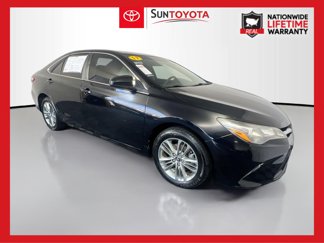 Used 2017 Toyota Camry SE image 1