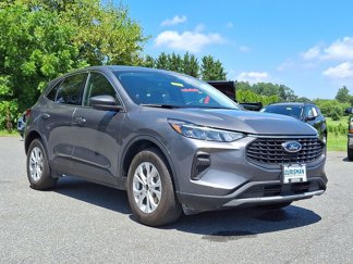 Used 2023 Ford Escape Active image 1