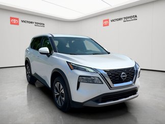Used 2023 Nissan Rogue SV image 1