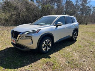 Used 2023 Nissan Rogue SV image 1
