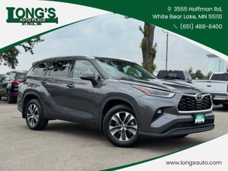 Used 2021 Toyota Highlander XLE image 1