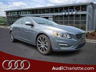 Used 2018 Volvo S60 T5 Inscription image 1