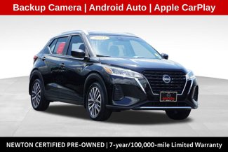 Used 2021 Nissan Kicks SV image 1