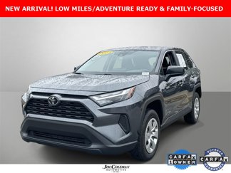 Used 2023 Toyota RAV4 LE video 1