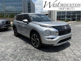 Used 2024 Mitsubishi Outlander SE image 1