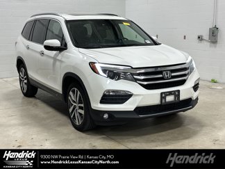 Used 2017 Honda Pilot Elite image 1