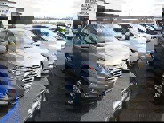 Used 2019 Chevrolet Equinox LT image 1