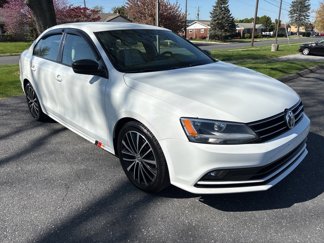 Used 2016 Volkswagen Jetta Sport image 1