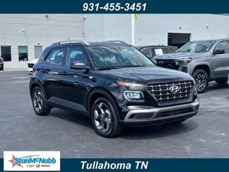 Used 2024 Hyundai Venue SEL image 1