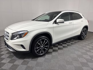 Used 2017 Mercedes-Benz GLA 250 4MATIC image 1