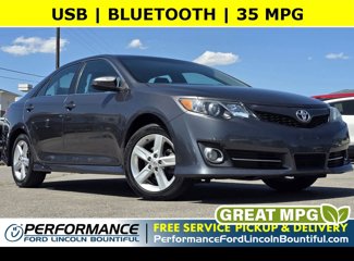 Used 2013 Toyota Camry SE image 1