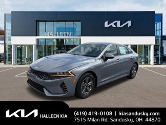 Used 2023 Kia K5 LXS image 1