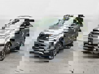 New 2025 Land Rover Range Rover Evoque Dynamic SE image 1