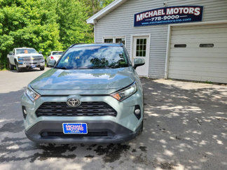 Used 2019 Toyota RAV4 XLE image 1