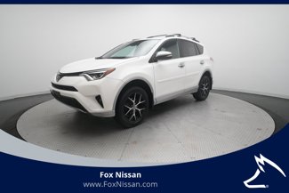 Used 2017 Toyota RAV4 SE image 1